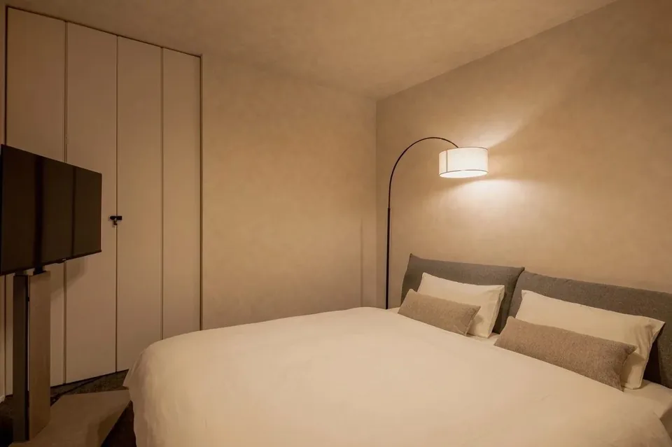 1階寝室クイーン